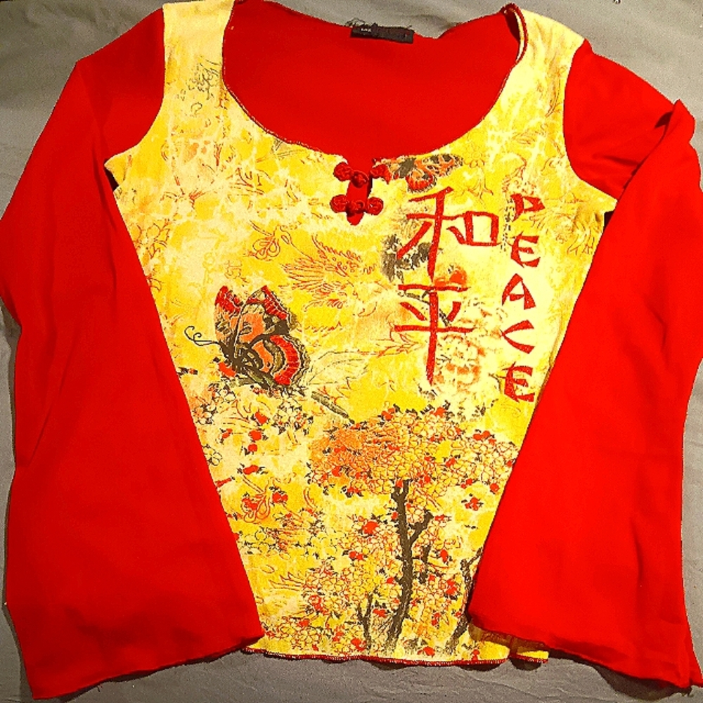 Vintage 2000s Asian Art Print Flare Sleeve Top